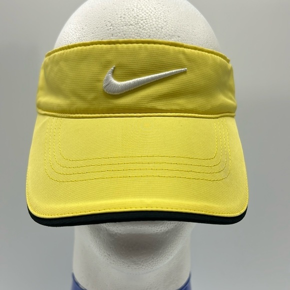 Nike‎ Golf VRS 20XI Swoosh Logo Embroidered Adjustable Athletic Visor Yellow Hat - Picture 1 of 8